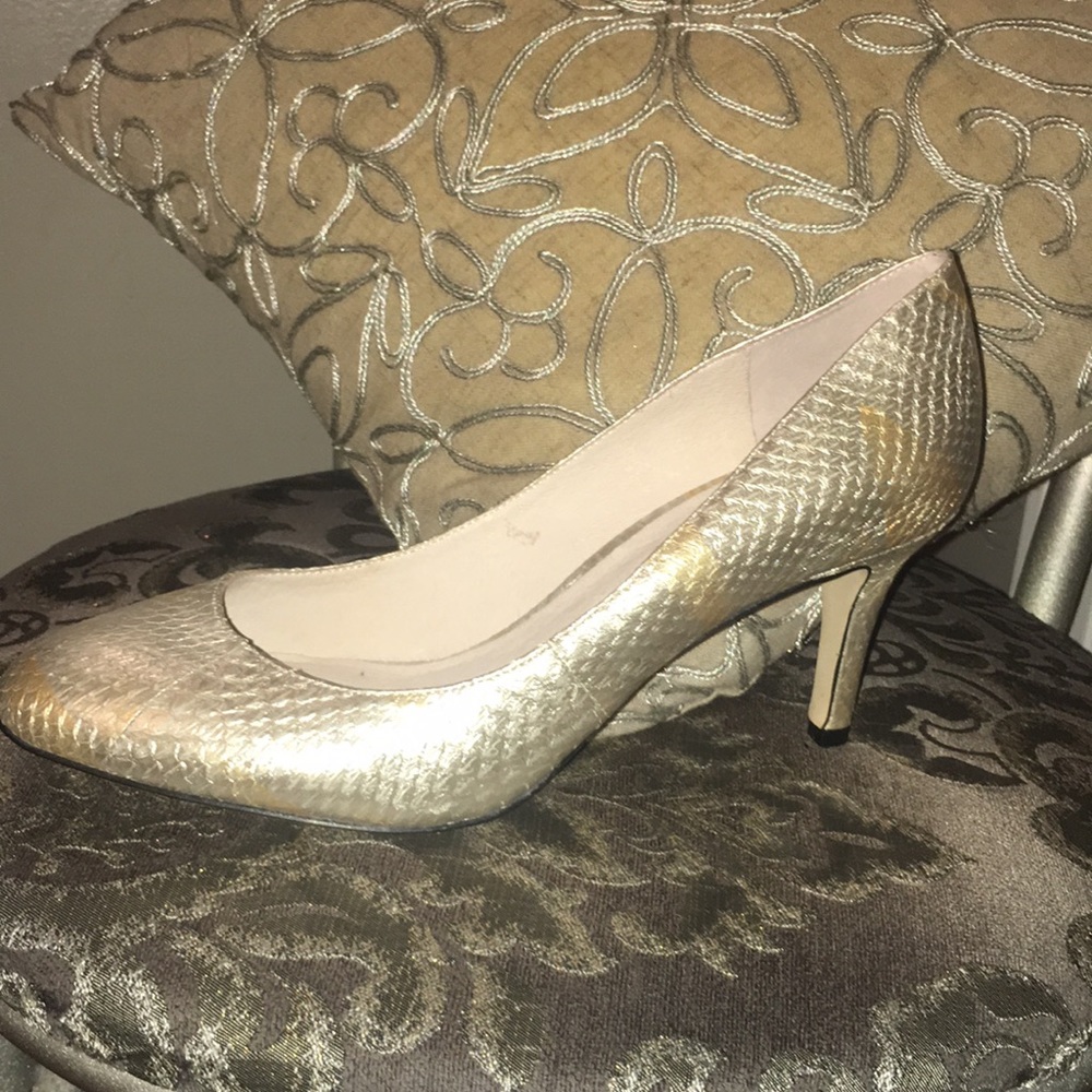 Gorgeous NWOT “Louise Et Cie”Heels